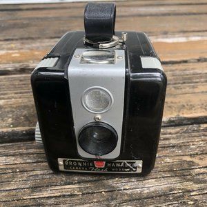 Kodak Brownie Hawkeye Camera Flash Model Black Silver Bakelite Vintage 50s